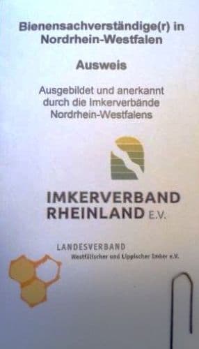 Dieter Weinkauf besteht die Prüfung zum Bienensachverständigen (BSV)